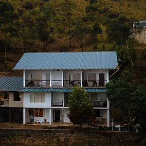 Rock And Mist Munnar Bed & Breakfast Devikolam